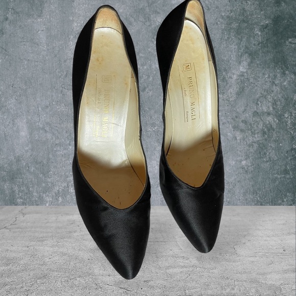 Bruno Magli Satin Black Heels Vintage - Picture 15 of 15